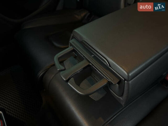 Чорний Ауді А4, об'ємом двигуна 2 л та пробігом 168 тис. км за 14800 $, фото 39 на Automoto.ua