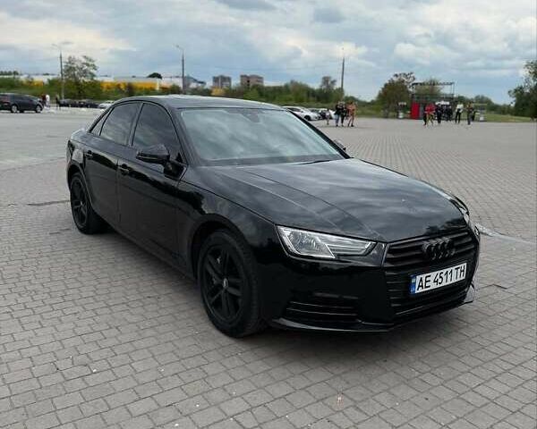 Черный Ауди А4, объемом двигателя 1.98 л и пробегом 140 тыс. км за 16300 $, фото 2 на Automoto.ua