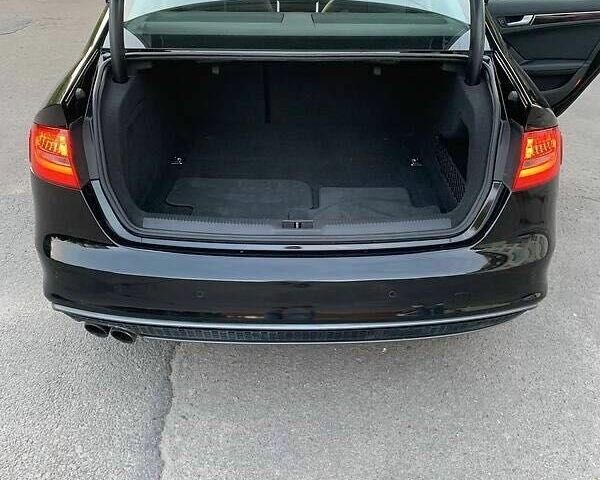 Чорний Ауді А4, об'ємом двигуна 2 л та пробігом 297 тис. км за 10000 $, фото 4 на Automoto.ua