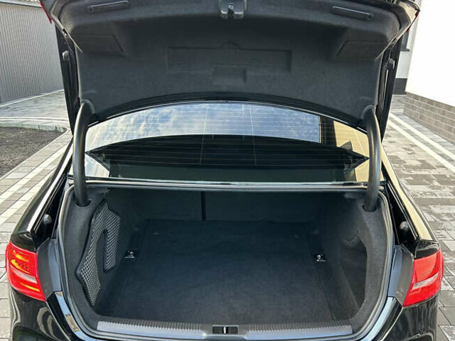 Черный Ауди А4, объемом двигателя 1.98 л и пробегом 253 тыс. км за 14000 $, фото 22 на Automoto.ua