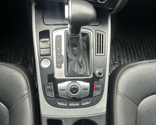 Чорний Ауді А4, об'ємом двигуна 1.98 л та пробігом 144 тис. км за 13900 $, фото 17 на Automoto.ua