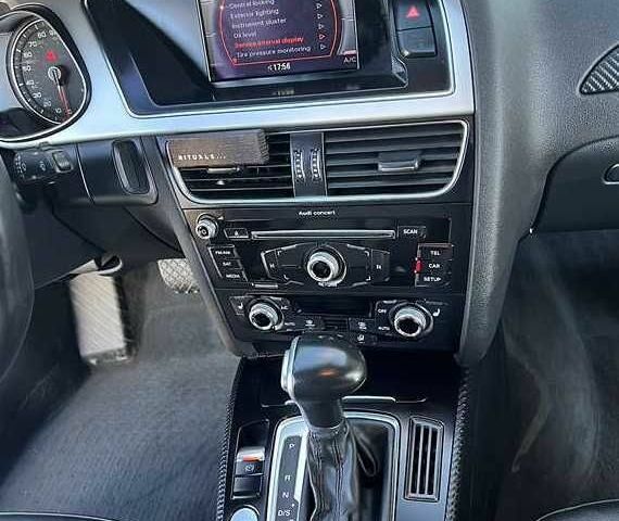 Чорний Ауді А4, об'ємом двигуна 2 л та пробігом 136 тис. км за 10600 $, фото 3 на Automoto.ua