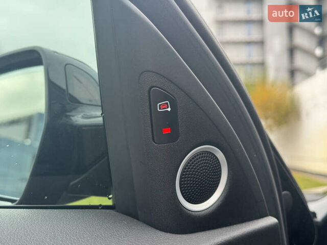 Чорний Ауді А4, об'ємом двигуна 1.98 л та пробігом 190 тис. км за 13999 $, фото 7 на Automoto.ua