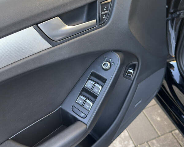 Черный Ауди А4, объемом двигателя 1.98 л и пробегом 253 тыс. км за 14000 $, фото 17 на Automoto.ua