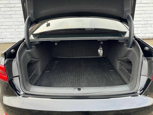 Чорний Ауді А4, об'ємом двигуна 2 л та пробігом 230 тис. км за 17500 $, фото 23 на Automoto.ua