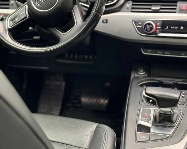 Черный Ауди А4, объемом двигателя 2 л и пробегом 140 тыс. км за 17600 $, фото 2 на Automoto.ua