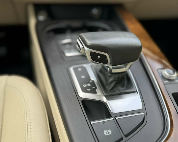 Чорний Ауді А4, об'ємом двигуна 1.98 л та пробігом 215 тис. км за 16500 $, фото 24 на Automoto.ua