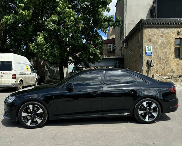 Черный Ауди А4, объемом двигателя 2 л и пробегом 165 тыс. км за 22500 $, фото 1 на Automoto.ua
