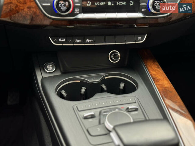 Чорний Ауді А4, об'ємом двигуна 2 л та пробігом 230 тис. км за 14950 $, фото 23 на Automoto.ua