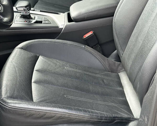 Чорний Ауді А4, об'ємом двигуна 2 л та пробігом 195 тис. км за 13900 $, фото 6 на Automoto.ua