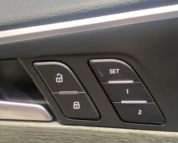 Черный Ауди А4, объемом двигателя 1.98 л и пробегом 148 тыс. км за 17000 $, фото 53 на Automoto.ua