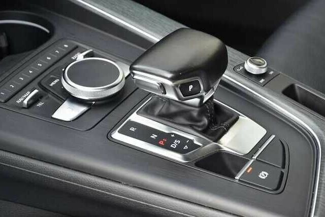 Черный Ауди А4, объемом двигателя 2 л и пробегом 122 тыс. км за 15100 $, фото 10 на Automoto.ua