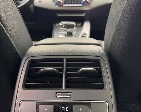 Черный Ауди А4, объемом двигателя 2 л и пробегом 140 тыс. км за 17600 $, фото 12 на Automoto.ua