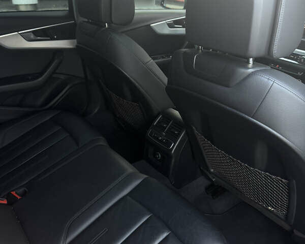 Черный Ауди А4, объемом двигателя 1.98 л и пробегом 119 тыс. км за 15900 $, фото 13 на Automoto.ua