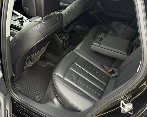 Черный Ауди А4, объемом двигателя 1.98 л и пробегом 170 тыс. км за 17700 $, фото 11 на Automoto.ua