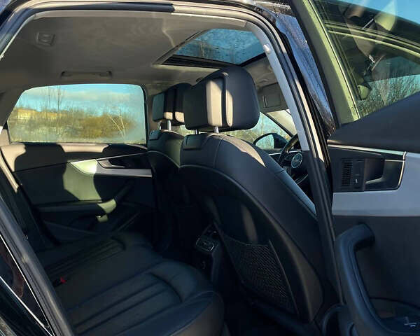 Черный Ауди А4, объемом двигателя 1.98 л и пробегом 184 тыс. км за 20000 $, фото 16 на Automoto.ua