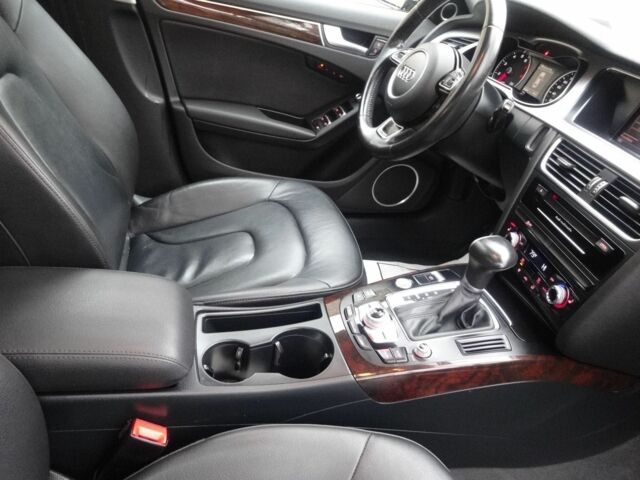 Черный Ауди А4, объемом двигателя 2 л и пробегом 80 тыс. км за 13500 $, фото 19 на Automoto.ua