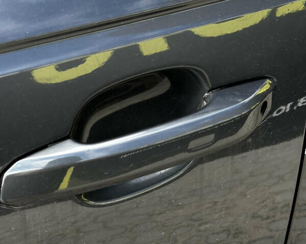 Чорний Ауді А4, об'ємом двигуна 2 л та пробігом 195 тис. км за 13900 $, фото 4 на Automoto.ua