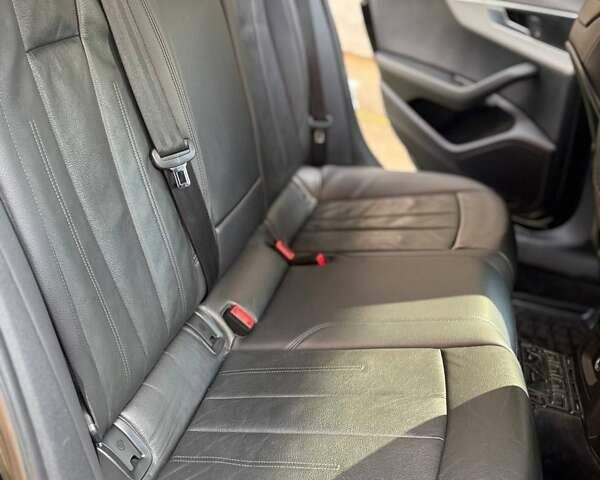 Черный Ауди А4, объемом двигателя 2 л и пробегом 140 тыс. км за 17600 $, фото 31 на Automoto.ua