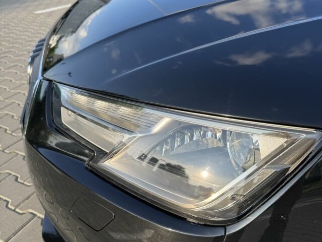 Чорний Ауді А4, об'ємом двигуна 2 л та пробігом 170 тис. км за 16600 $, фото 4 на Automoto.ua