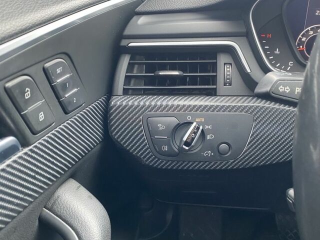 Чорний Ауді А4, об'ємом двигуна 2 л та пробігом 97 тис. км за 18900 $, фото 13 на Automoto.ua