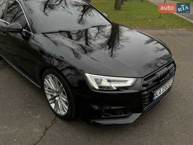 Черный Ауди А4, объемом двигателя 1.98 л и пробегом 175 тыс. км за 17500 $, фото 6 на Automoto.ua