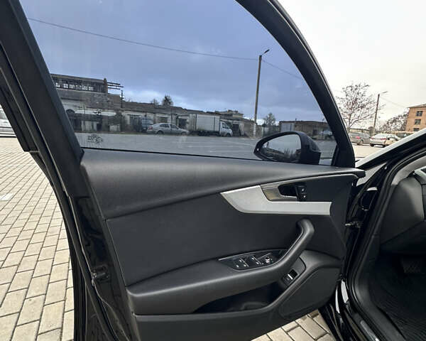 Чорний Ауді А4, об'ємом двигуна 1.98 л та пробігом 162 тис. км за 18000 $, фото 11 на Automoto.ua