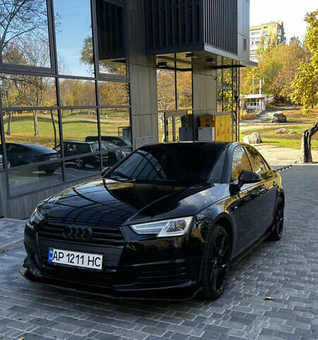 Черный Ауди А4, объемом двигателя 2 л и пробегом 150 тыс. км за 16500 $, фото 3 на Automoto.ua