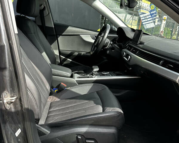 Чорний Ауді А4, об'ємом двигуна 2 л та пробігом 195 тис. км за 13900 $, фото 16 на Automoto.ua