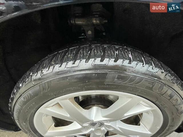 Черный Ауди А4, объемом двигателя 1.97 л и пробегом 225 тыс. км за 18200 $, фото 13 на Automoto.ua