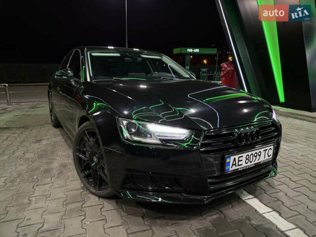 Чорний Ауді А4, об'ємом двигуна 2 л та пробігом 171 тис. км за 16500 $, фото 4 на Automoto.ua