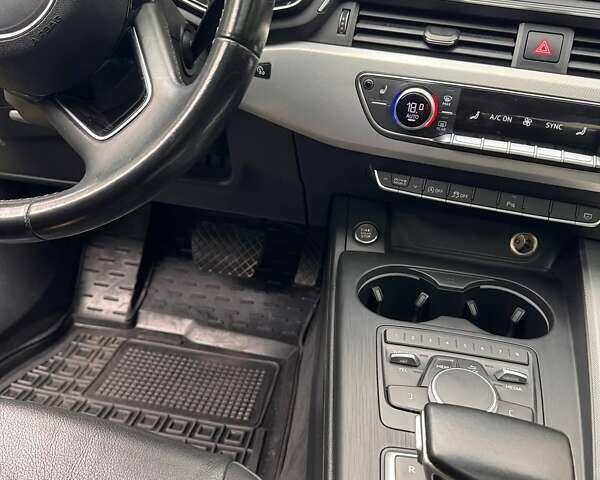 Черный Ауди А4, объемом двигателя 2 л и пробегом 140 тыс. км за 17600 $, фото 11 на Automoto.ua