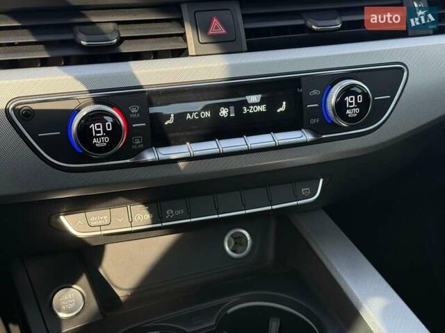 Чорний Ауді А4, об'ємом двигуна 2 л та пробігом 179 тис. км за 16790 $, фото 13 на Automoto.ua