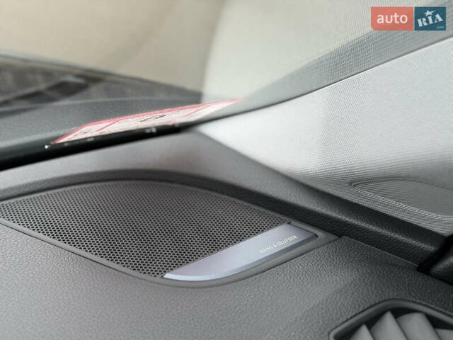 Чорний Ауді А4, об'ємом двигуна 1.98 л та пробігом 212 тис. км за 18999 $, фото 16 на Automoto.ua