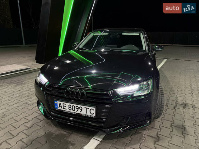 Чорний Ауді А4, об'ємом двигуна 2 л та пробігом 171 тис. км за 16500 $, фото 1 на Automoto.ua