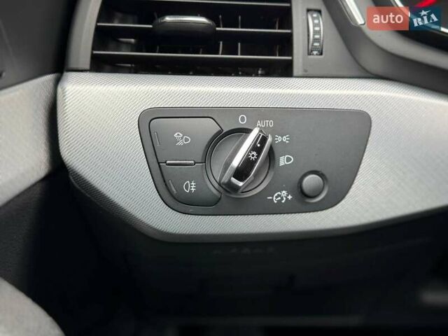 Черный Ауди А4, объемом двигателя 2 л и пробегом 140 тыс. км за 19900 $, фото 14 на Automoto.ua