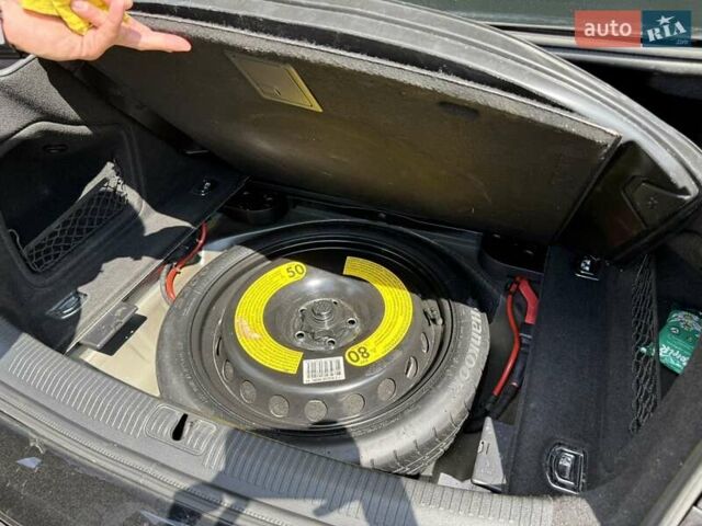 Чорний Ауді А4, об'ємом двигуна 2 л та пробігом 86 тис. км за 17300 $, фото 19 на Automoto.ua