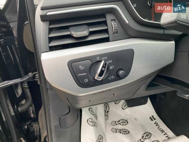 Черный Ауди А4, объемом двигателя 2 л и пробегом 282 тыс. км за 13300 $, фото 12 на Automoto.ua