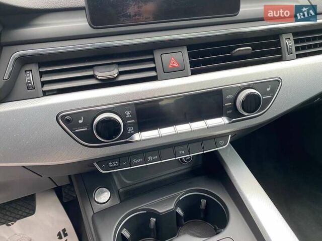 Черный Ауди А4, объемом двигателя 2 л и пробегом 282 тыс. км за 13300 $, фото 15 на Automoto.ua