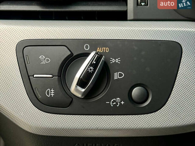 Черный Ауди А4, объемом двигателя 2 л и пробегом 118 тыс. км за 17900 $, фото 22 на Automoto.ua