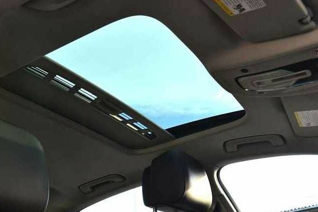 Черный Ауди А4, объемом двигателя 2 л и пробегом 122 тыс. км за 15100 $, фото 15 на Automoto.ua