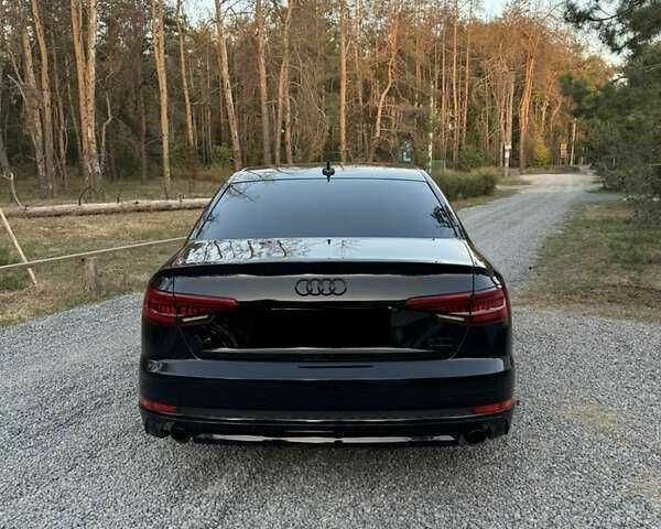 Чорний Ауді А4, об'ємом двигуна 2 л та пробігом 141 тис. км за 13900 $, фото 5 на Automoto.ua