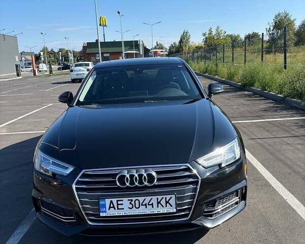 Черный Ауди А4, объемом двигателя 1.98 л и пробегом 174 тыс. км за 21499 $, фото 3 на Automoto.ua
