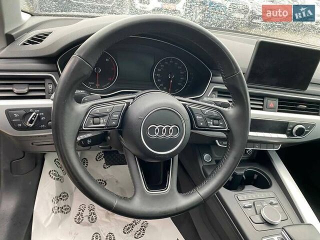 Черный Ауди А4, объемом двигателя 2 л и пробегом 282 тыс. км за 13300 $, фото 13 на Automoto.ua