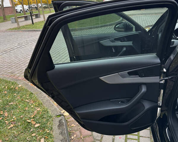 Чорний Ауді А4, об'ємом двигуна 1.98 л та пробігом 144 тис. км за 21000 $, фото 15 на Automoto.ua