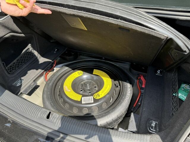 Черный Ауди А4, объемом двигателя 2 л и пробегом 85 тыс. км за 15800 $, фото 21 на Automoto.ua