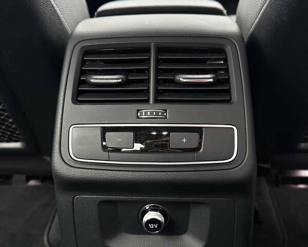 Ауди А4 2016 в Львове на Automoto.ua Черный Ауди А4, объемом двигателя 2 л и пробегом 84 тыс. км за 23499 $, фото 31 на Automoto.ua