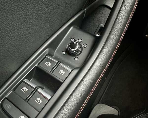 Чорний Ауді А4, об'ємом двигуна 1.98 л та пробігом 96 тис. км за 26500 $, фото 16 на Automoto.ua