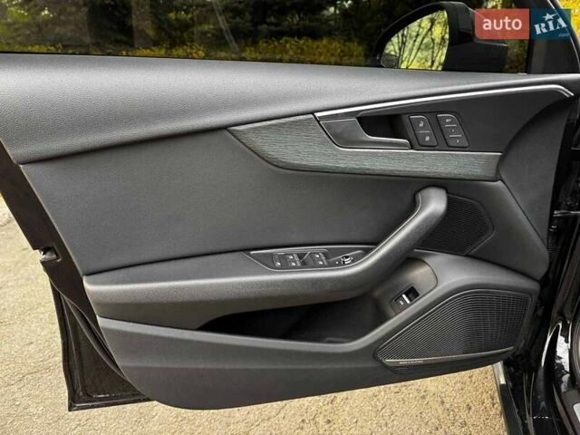 Чорний Ауді А4, об'ємом двигуна 2 л та пробігом 115 тис. км за 22390 $, фото 13 на Automoto.ua