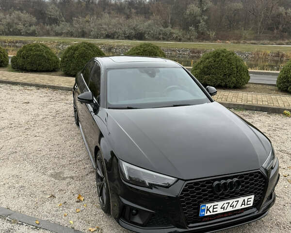 Черный Ауди А4, объемом двигателя 1.98 л и пробегом 126 тыс. км за 21000 $, фото 4 на Automoto.ua